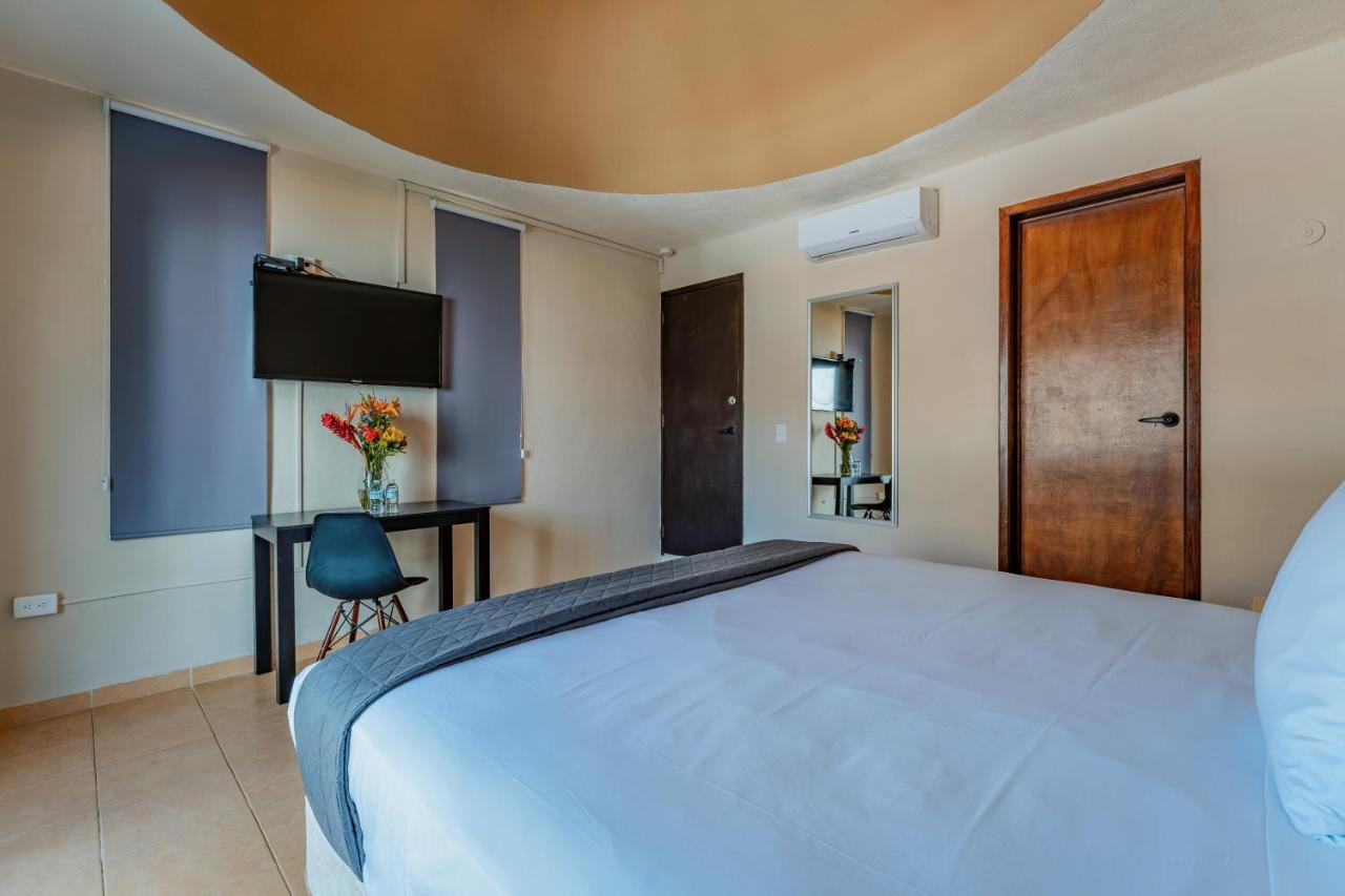 Hotel Brisas 5A Av, Playa Del Carmen Zewnętrze zdjęcie